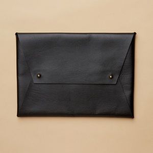 Tribe Alive Envelope clutch black leather